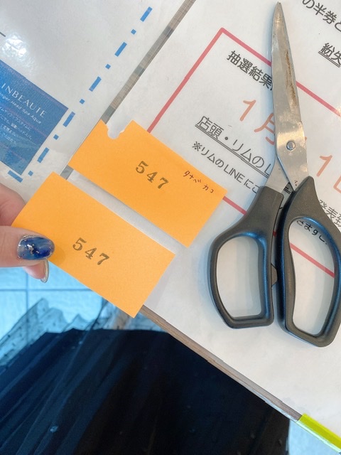 6F5DB7BA-BE11-42E4-AAA8-D12BD6AD1A21